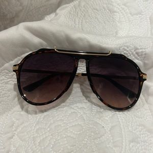 Free people sunglasses. Never worn!!!